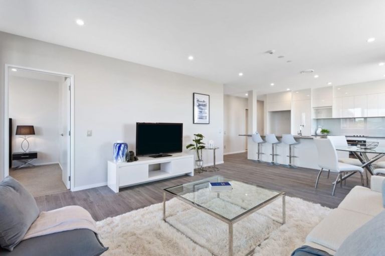 Photo of property in 102/2 Onekiritea Road, Hobsonville, Auckland, 0616