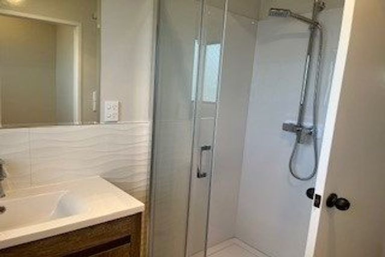 Photo of property in 40c/1 West Coast Road, Glen Eden, Auckland, 0602