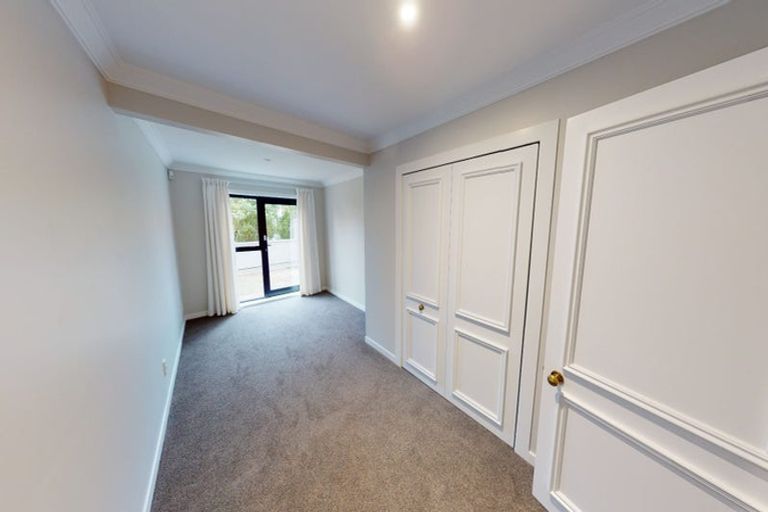 Photo of property in 25u7 Thane Road, Roseneath, Wellington, 6011