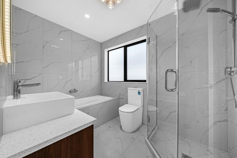 Photo of property in 30 Korowhiti Road, Clarks Beach, 2122