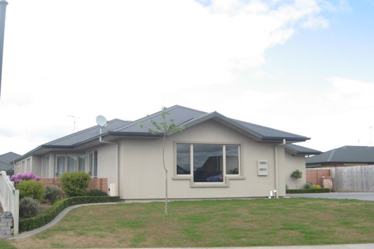 Photo of property in 16 Mirbeck Avenue, Cambridge, 3434