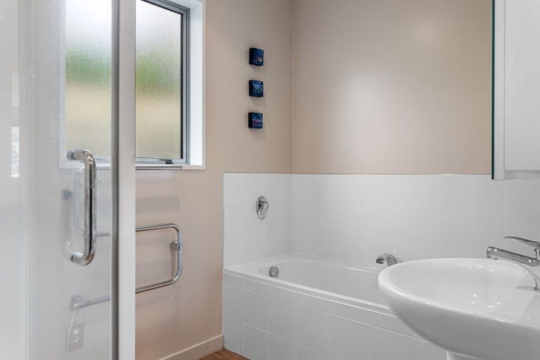 Photo of property in 11 Manuka Terrace, Duvauchelle, 7581