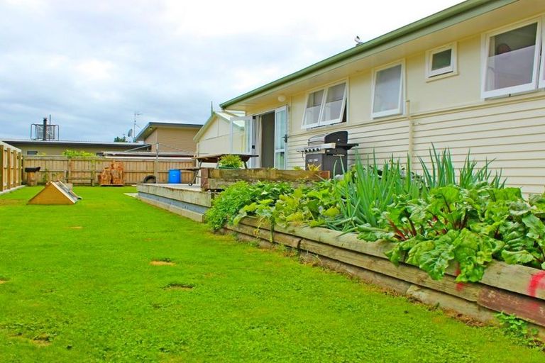Photo of property in 1a Endelave Way, Carterton, 5713