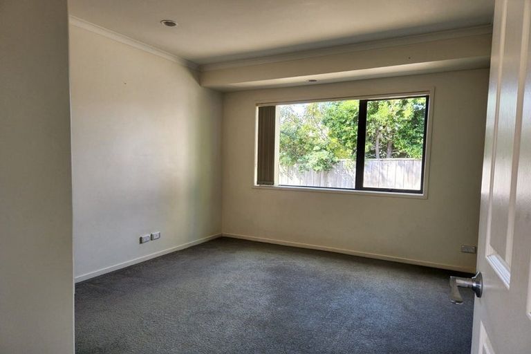 Photo of property in 60 Cabeleigh Drive, Helensville, 0800