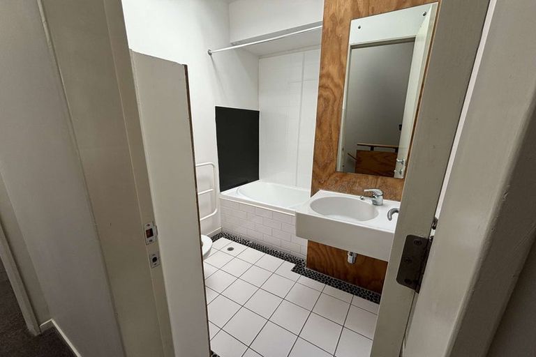 Photo of property in 22/185 Tasman Street, Mount Cook, Wellington, 6021