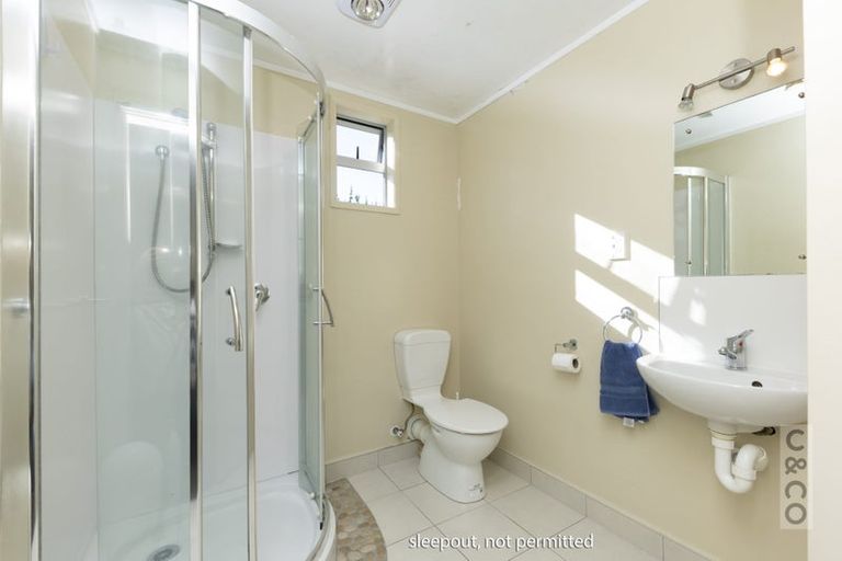 Photo of property in 33 Maude Street, Riverhead, 0820