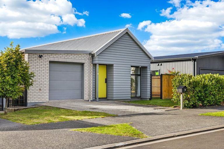Photo of property in 87 Whenuapai Drive, Whenuapai, Auckland, 0618