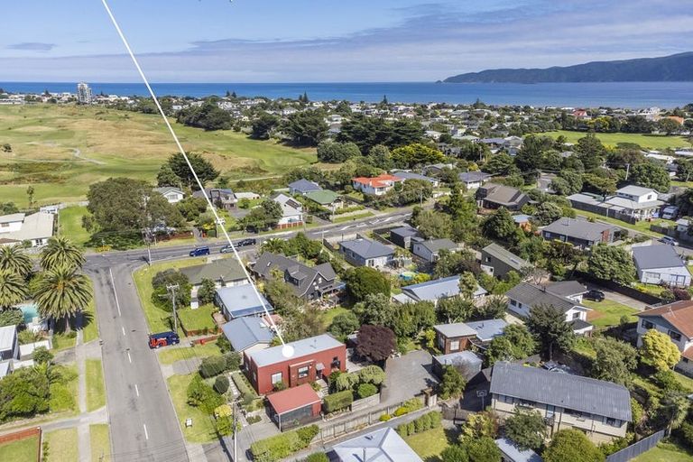 Photo of property in 5a Percival Road, Paraparaumu Beach, Paraparaumu, 5032