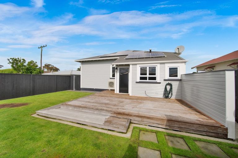 Photo of property in 30 Puriri Street, Hawera, 4610