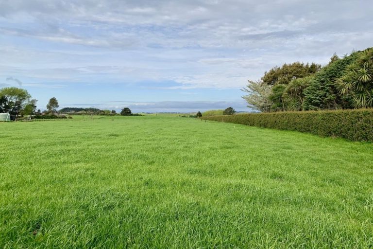 Photo of property in 267 Waitara Road, Brixton, Waitara, 4382