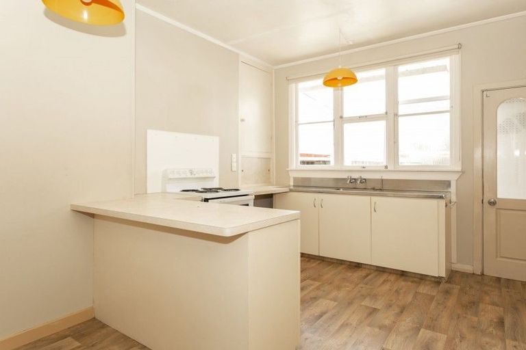 Photo of property in 37 Buckleys Terrace, Tinwald, Ashburton, 7700