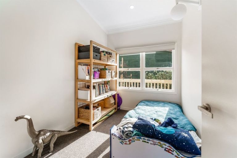 Photo of property in 13a John Road, Stanmore Bay, Whangaparaoa, 0932