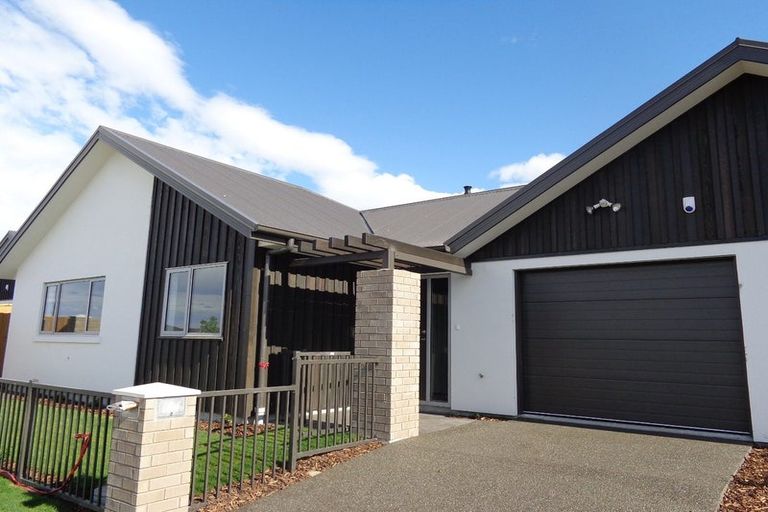 Photo of property in 27 Farnborough Way, Rolleston, 7615