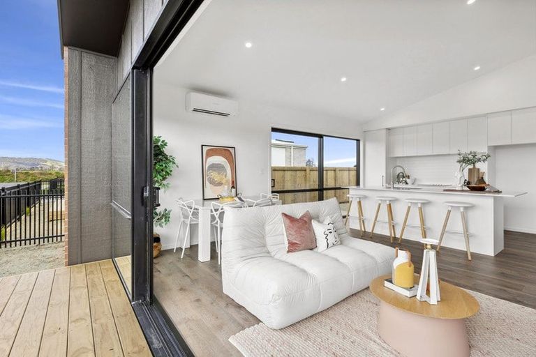 Photo of property in 14 One Haruru Street, Cambridge, 3493