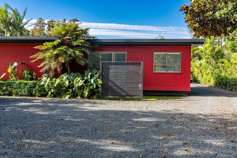 Photo of property in 334 Cove Road, Waipu, 0582