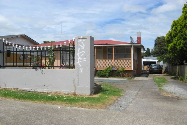 Photo of property in 13 Imrie Avenue, Mangere, Auckland, 2022