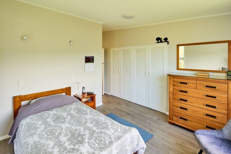 Photo of property in 7 Spencer Street, Crofton Downs, Wellington, 6035