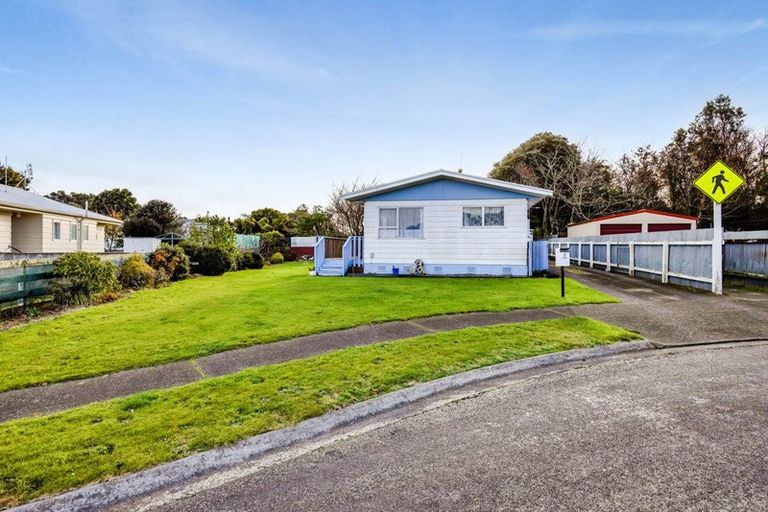 Photo of property in 7 Totara Crescent, Hawera, 4610