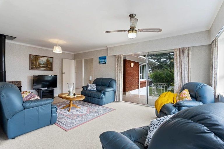Photo of property in 10 Tomlinson Street, Hillpark, Auckland, 2102