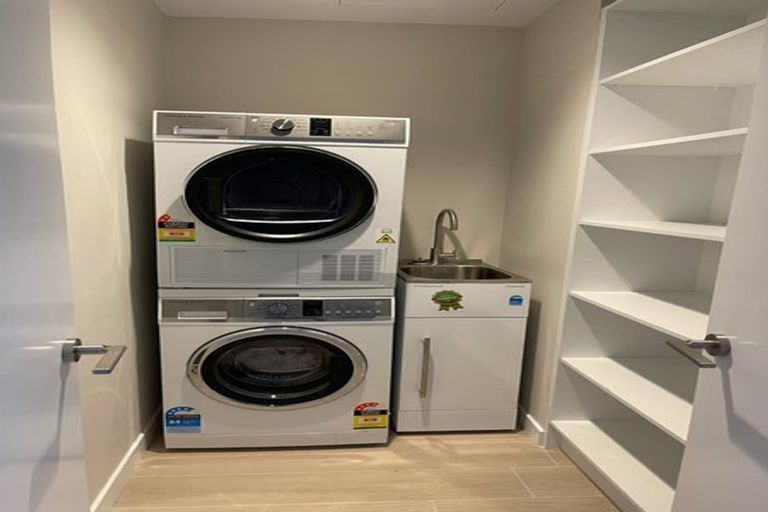 Photo of property in The Victor, 409/4 Bute Road, Browns Bay, Auckland, 0630