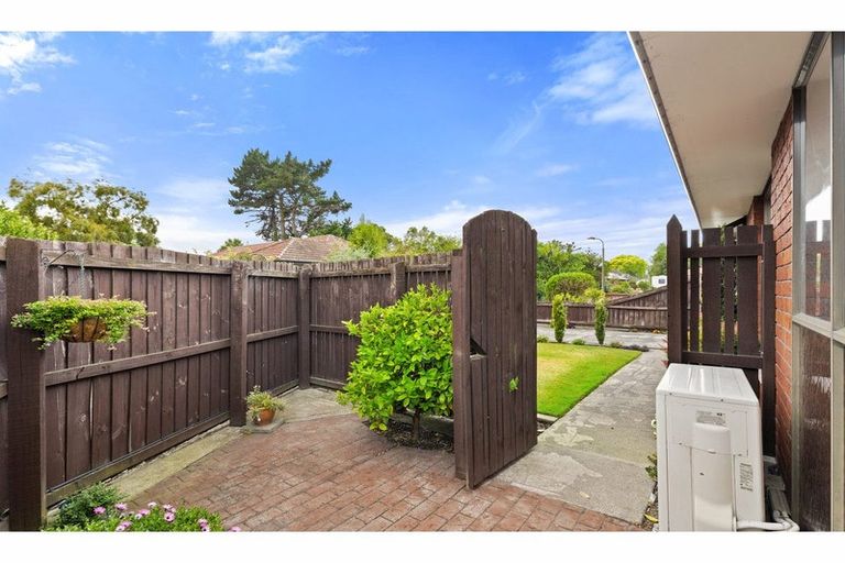 Photo of property in 4 Limburg Lane, Spreydon, Christchurch, 8024