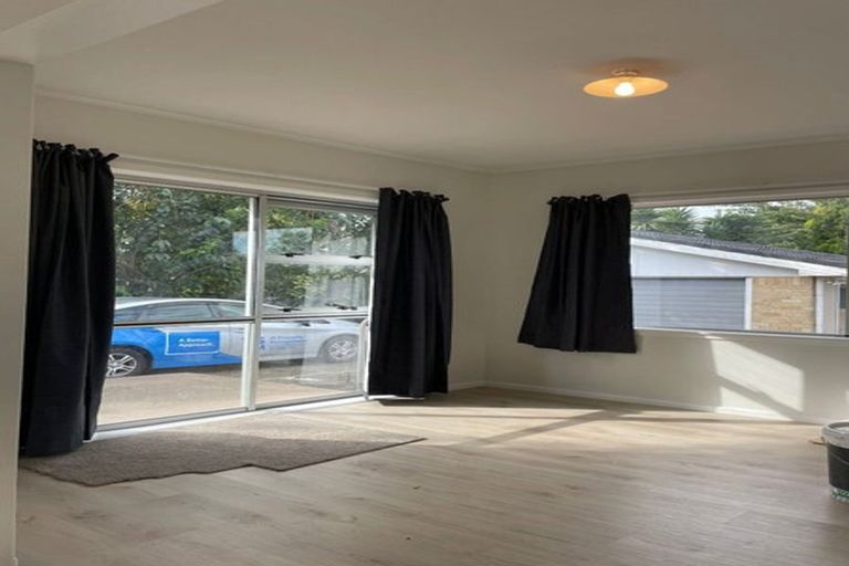 Photo of property in 372 Great South Road, Opaheke, Papakura, 2113