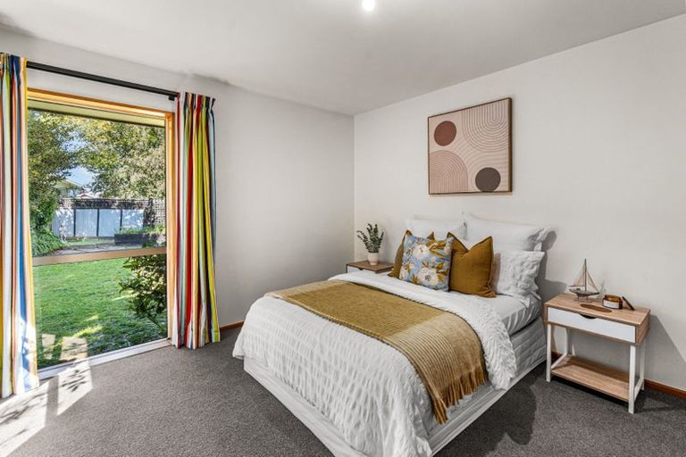 Photo of property in 2/45b Trafford Street, Harewood, Christchurch, 8051