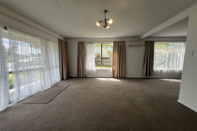 Photo of property in 1/74 Picton Avenue, Riccarton, Christchurch, 8011