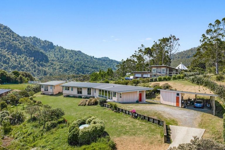 Photo of property in 38 Upland Road, Huia, Auckland, 0604