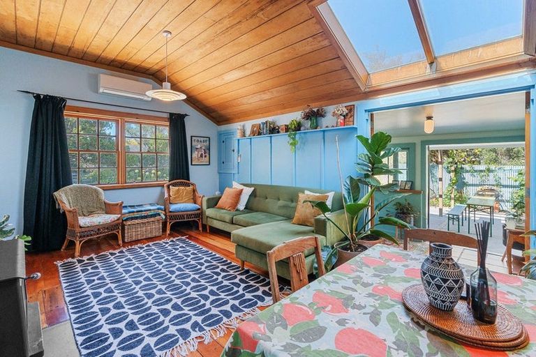 Photo of property in 54 Dublin Street, Martinborough, 5711