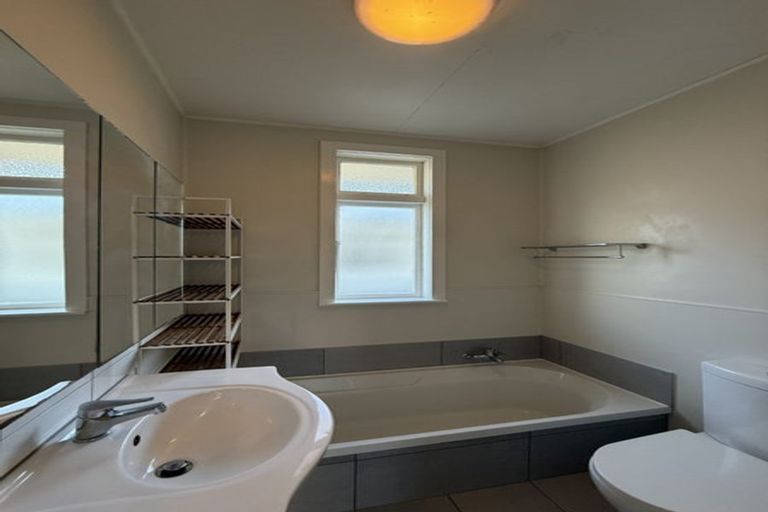 Photo of property in 13 Torridon Road, Miramar, Wellington, 6022
