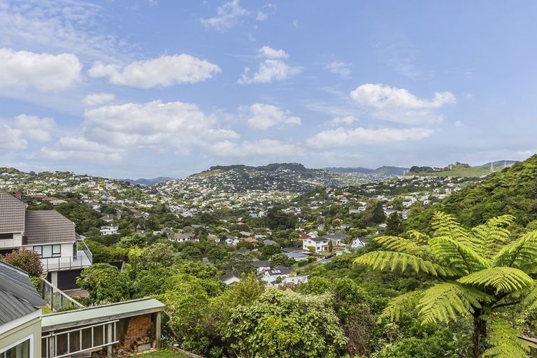 Photo of property in 11 Ridvan Grove, Ngaio, Wellington, 6035