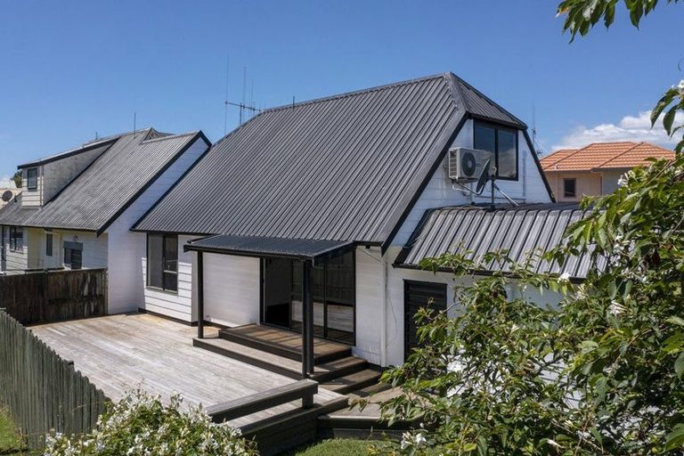 Photo of property in 21a Rimmington Drive, Hamilton Lake, Hamilton, 3204