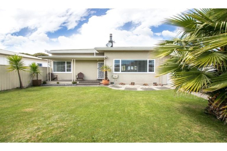 Photo of property in 8 Anzac Avenue, Onekawa, Napier, 4110