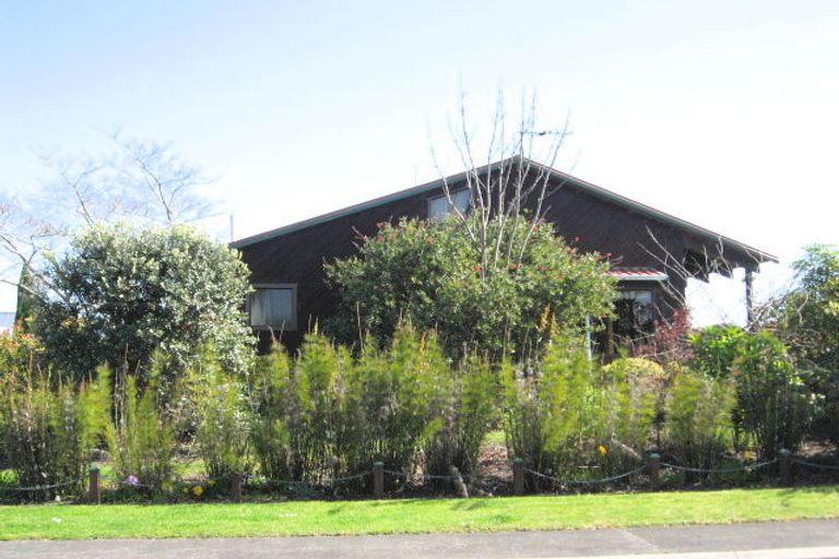 Photo of property in 24 Nicholas Avenue, Whitianga, 3510