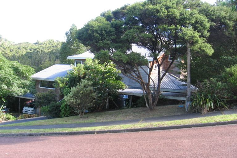 Photo of property in 8 Hebe Place, Birkenhead, Auckland, 0626