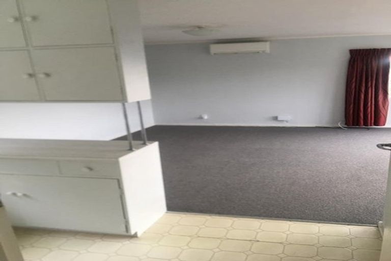 Photo of property in 5a Jerome Way, Crofton Downs, Wellington, 6035
