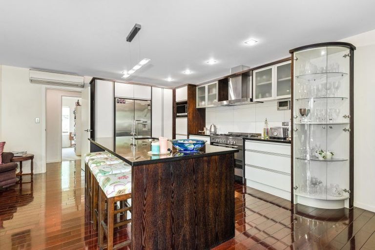 Photo of property in 32 Carroll Place, Owhata, Rotorua, 3010