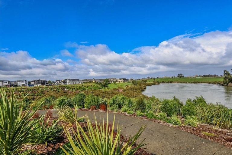 Photo of property in 3 Fort Lincoln Loop, Karaka, Papakura, 2113
