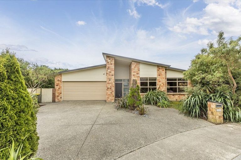 Photo of property in 18 Pukemere Way, Pukerua Bay, 5026