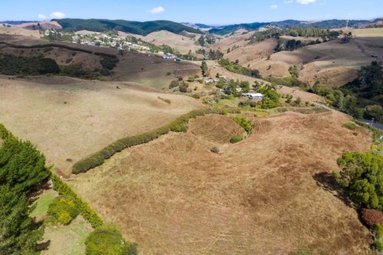 Photo of property in 13 Edwards Avenue, Henderson, Auckland, 0610