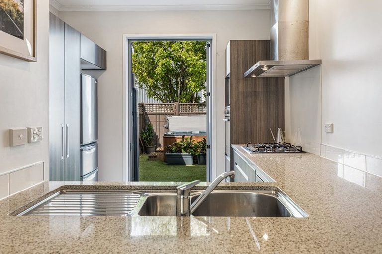 Photo of property in 47 Buckley Avenue, Hobsonville, Auckland, 0616