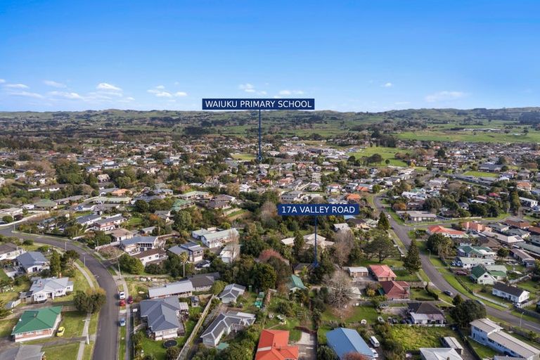 Photo of property in 17a Valley Road, Waiuku, 2123