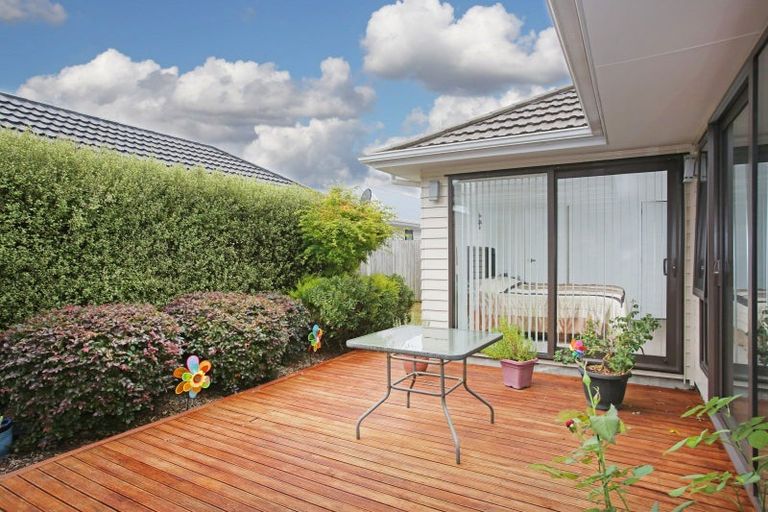 Photo of property in 19 Tarapiroe Avenue, Takanini, 2112