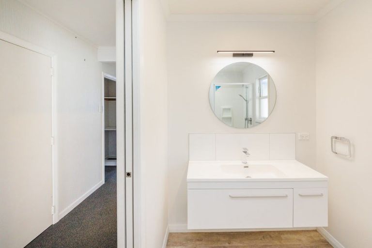 Photo of property in 14 Kingston Street, Awapuni, Palmerston North, 4412