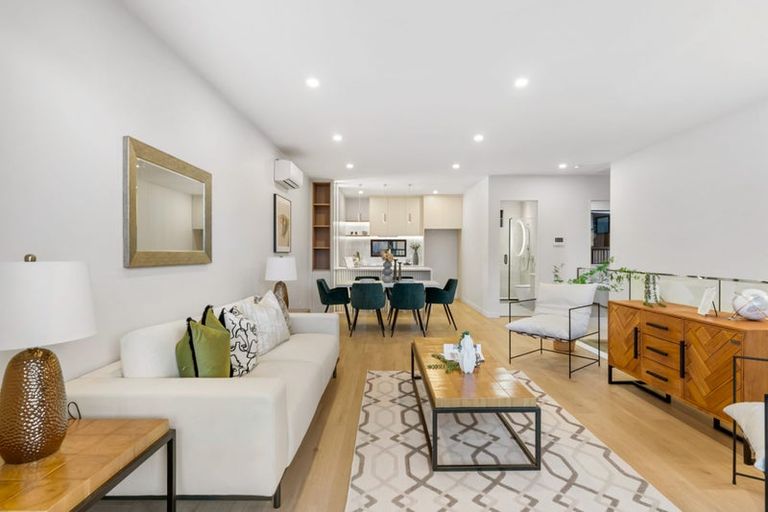 Photo of property in 55 Puihi Crescent, Massey, 0614