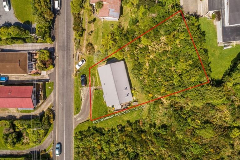 Photo of property in 78 Clifford Road, Johnsonville, Wellington, 6037