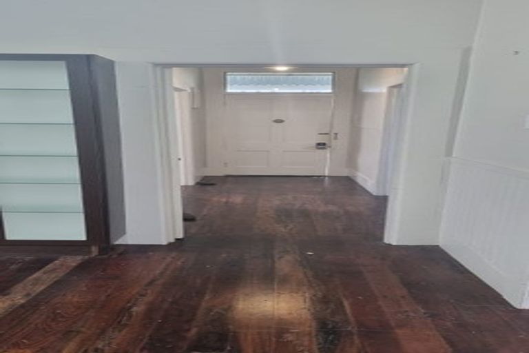 Photo of property in 4 Stewart Street, Helensville, 0800