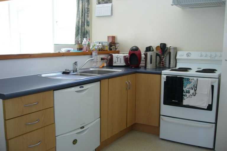 Photo of property in 49 Mckinley Crescent, Brooklyn, Wellington, 6021