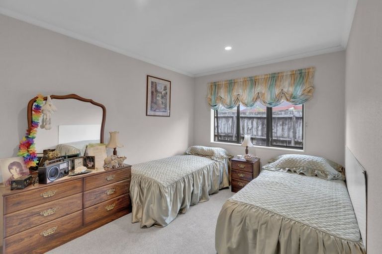 Photo of property in 14 Sandalwood Drive, Dinsdale, Hamilton, 3204